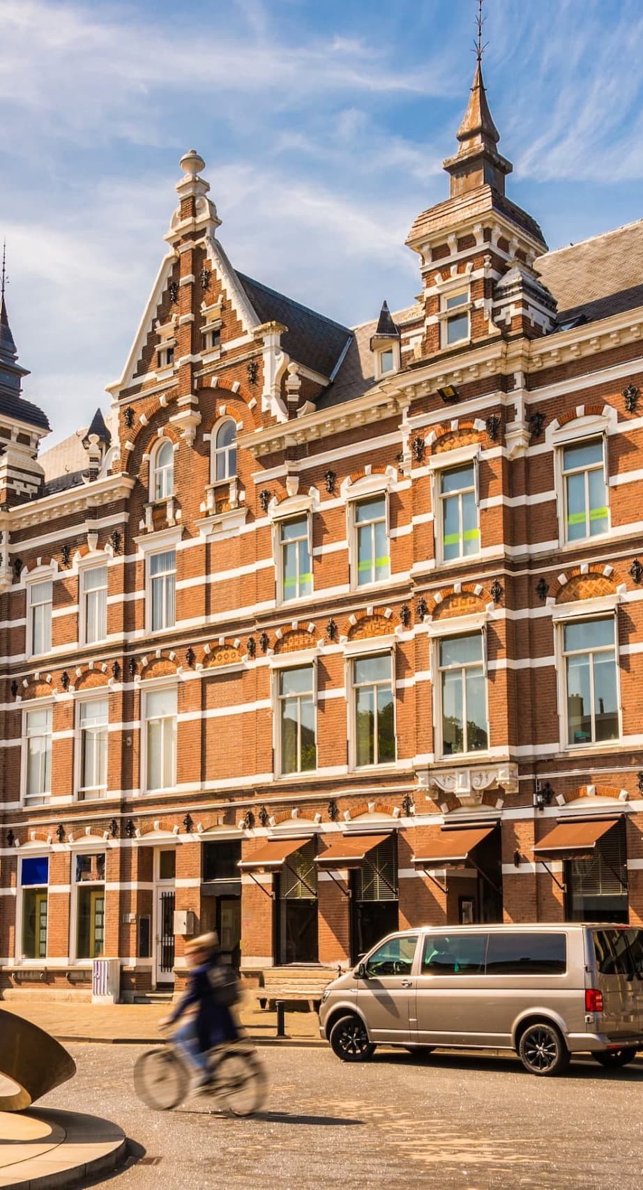 Gevelrij aan het Van Coothplein in Breda